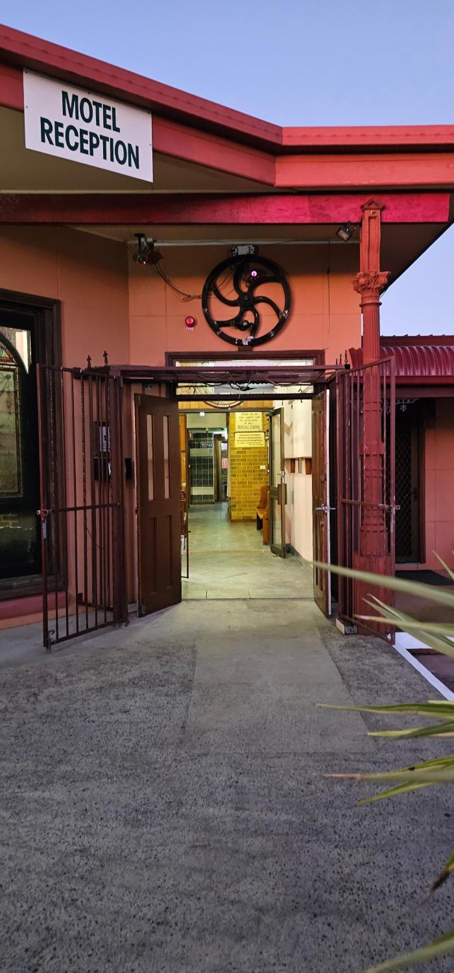 A Railway Lodge Taree Bagian luar foto