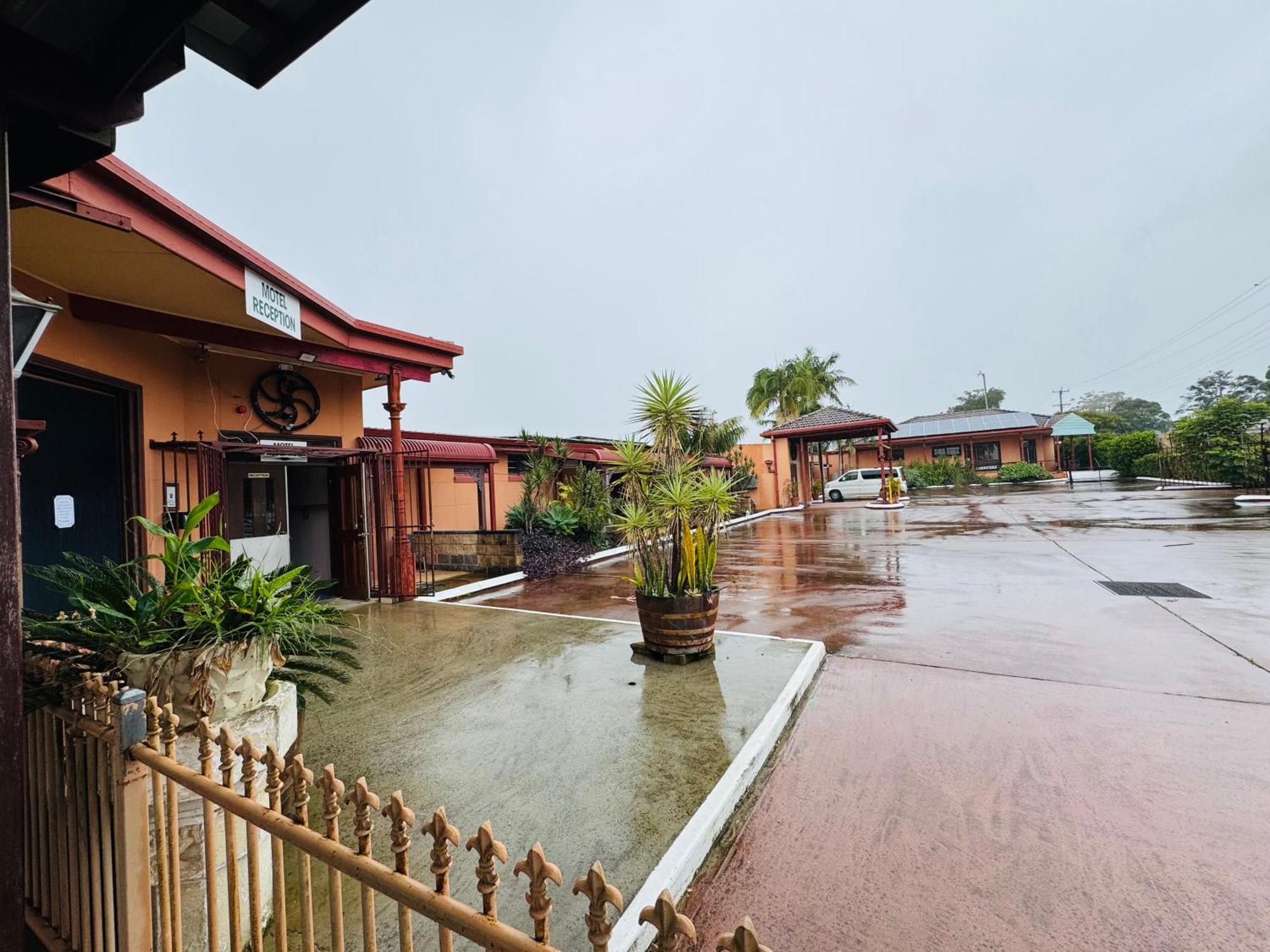 A Railway Lodge Taree Bagian luar foto